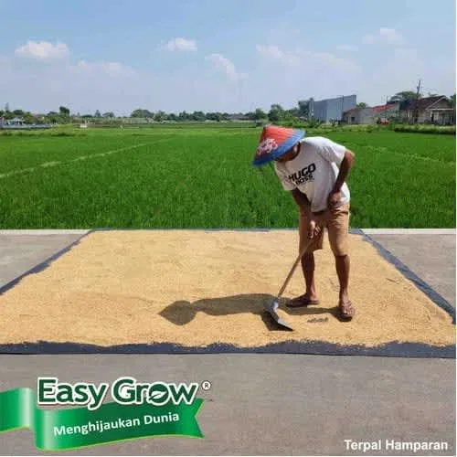 Terpal Hamparan Easy Grow Size 3,5 x 4 Meter Hitam